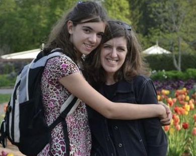 Jenna and Beth Saadati