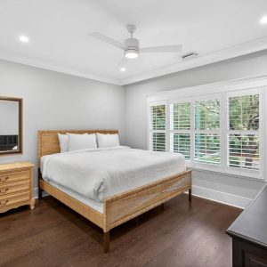 King Room (1 Available)