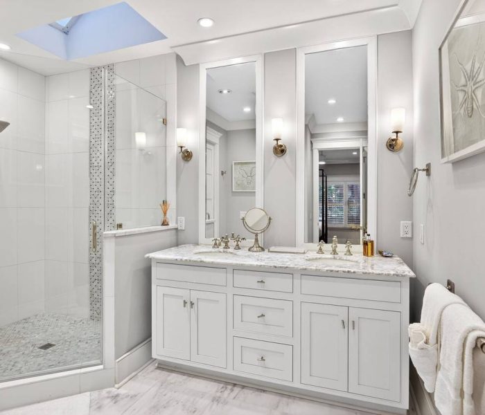 queen bath